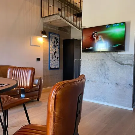 Loft 56 * Porto SantʼElpidio